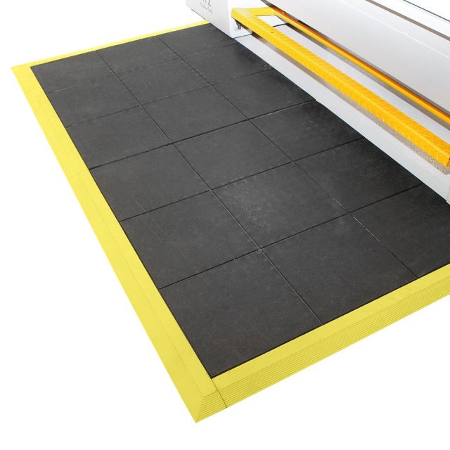 RC04136 - Comfort Link Connectable Cushion Matting - Installed