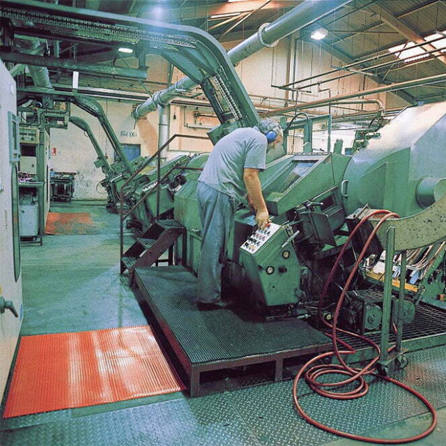 RC04165 - FlexiRidge Durable Ribbed PVC Matting - Factory