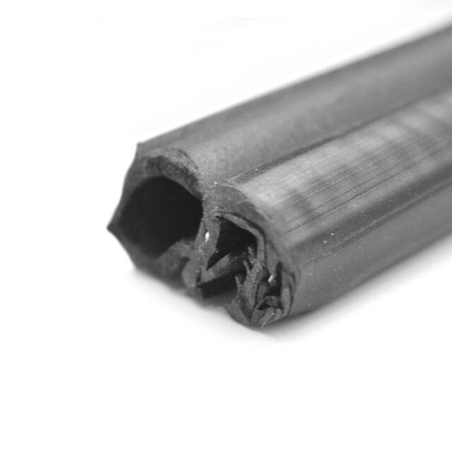 RCK-0028 - Self-Grip Door Seal - 32mm x 15.5mm - Side View